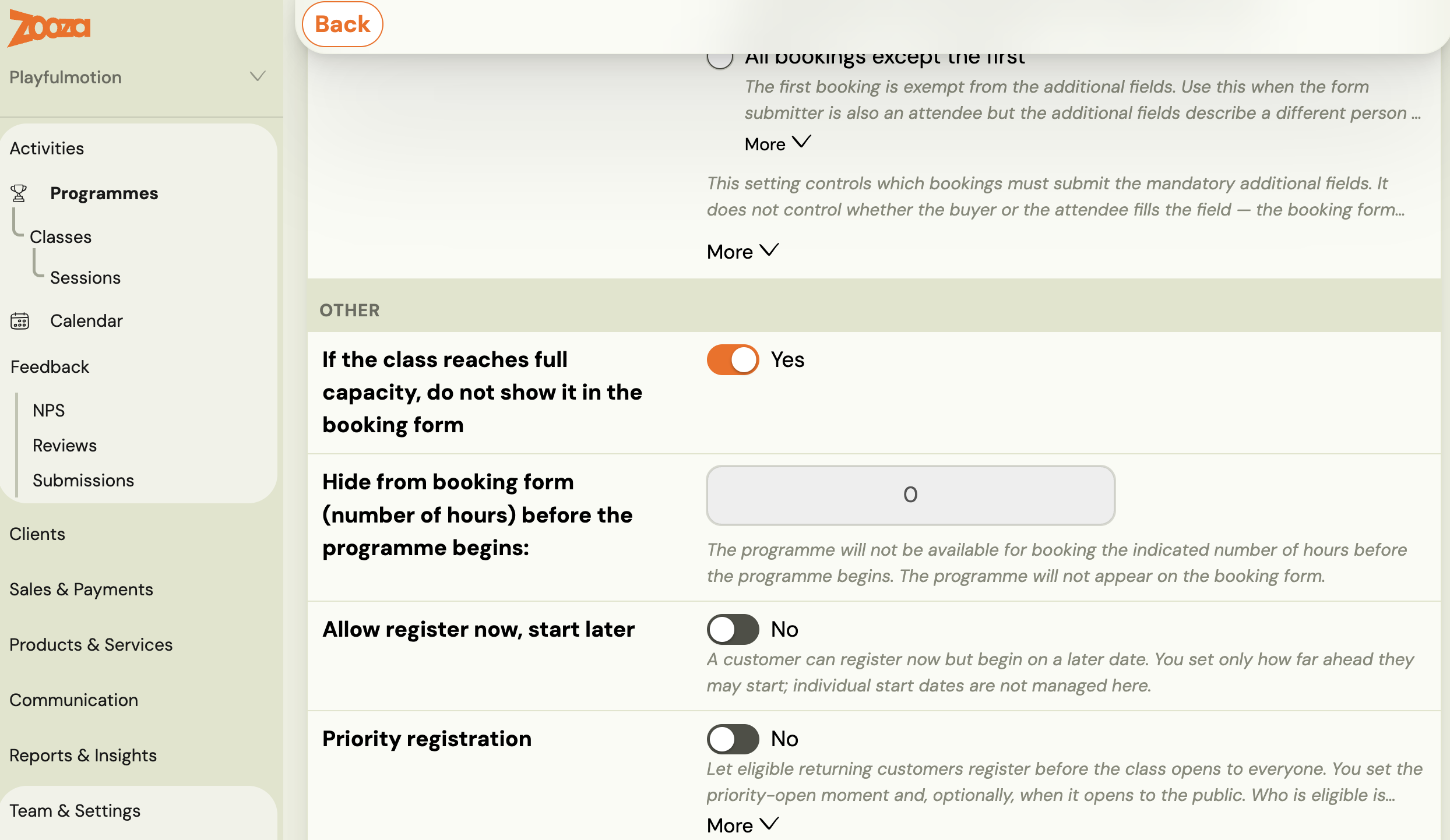 Online booking settings with the toggle: If the class reaches full capacity, do not show it in the booking form